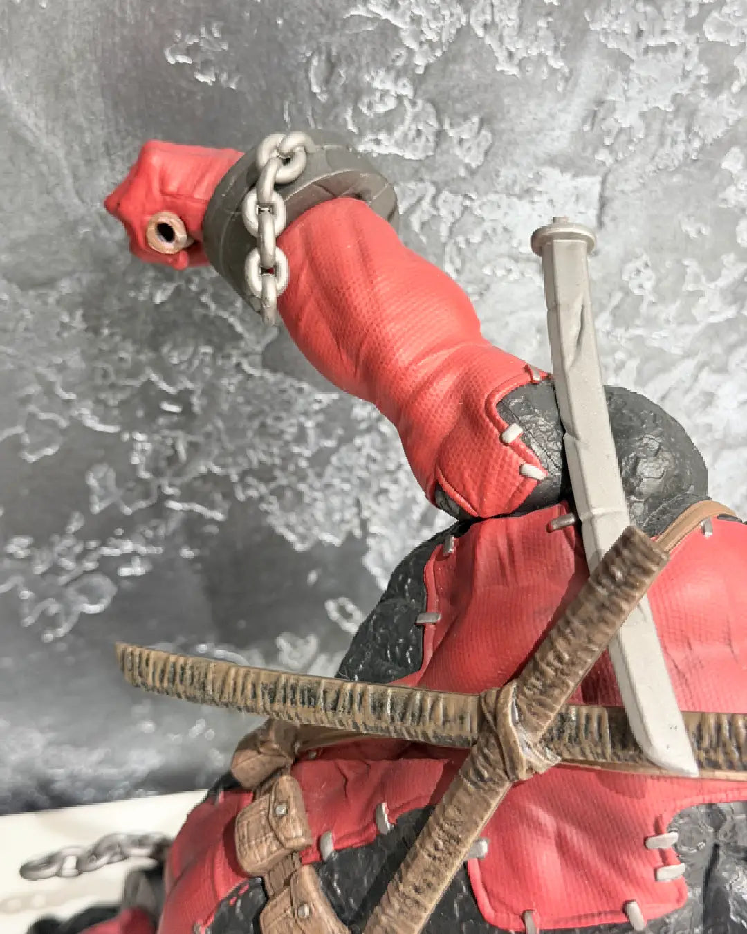 Diamond Select Venompool Statue | C Grade | Damaged Sword